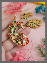 Ear Cuffs in kundan - KE00240